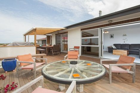 Photo of property in 8 Mayor View Terrace, Waihi Beach, 3611