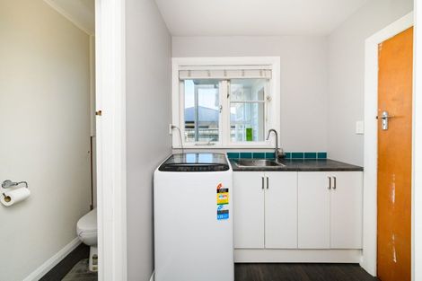 Photo of property in 9 Belvedere Crescent, Takaro, Palmerston North, 4412