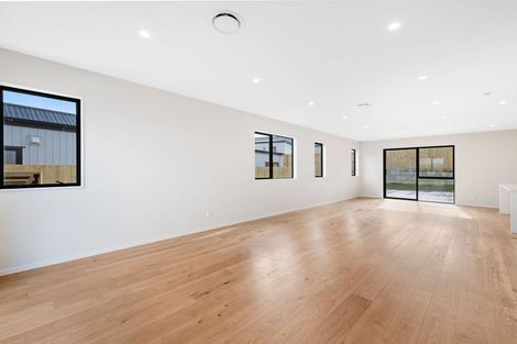 Photo of property in 3 Wagyu Lane, Karaka, 2580