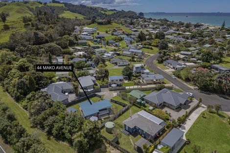 Photo of property in 44 Mako Avenue, Whiritoa, Whangamata, 3691