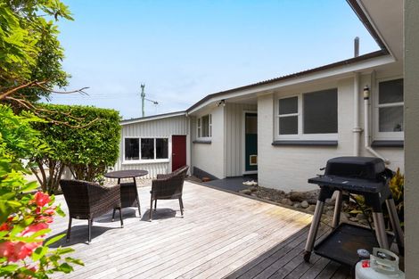 Photo of property in 7 Motukaraka Point, Pauatahanui, Porirua, 5381