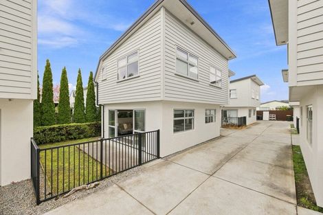 Photo of property in 2/33 Elizabeth Street, Riccarton, Christchurch, 8041