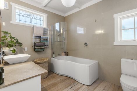 Photo of property in 6 Macky Avenue, Devonport, Auckland, 0624