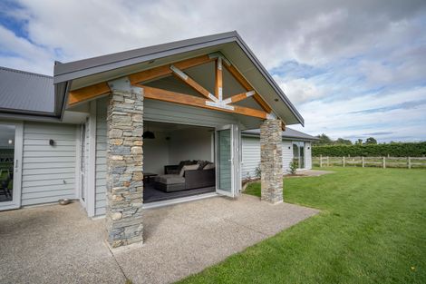 Photo of property in 15 Wilcox Road, Seaward Bush, Invercargill, 9871