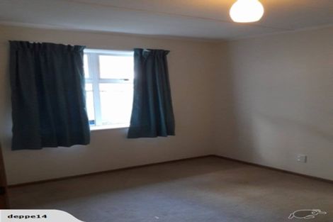 Photo of property in 9 Fraser Avenue, Johnsonville, Wellington, 6037