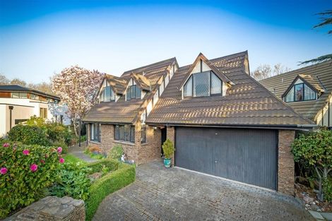 Photo of property in 2/4 Gleneagles Terrace, Ilam, Christchurch, 8053