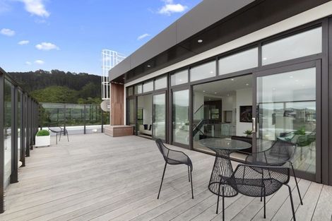 Photo of property in Frame Apartments, 1601/111 Molesworth Street, Thorndon, Wellington, 6011