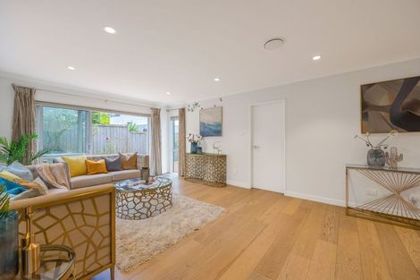 Photo of property in 152a Weatherly Road, Torbay, Auckland, 0630