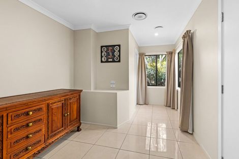 Photo of property in 9 Bassett Place, Taradale, Napier, 4112