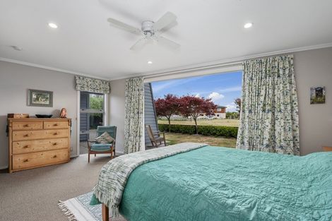 Photo of property in 22 Okaia Drive, Kinloch, Taupo, 3377