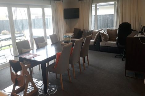 Photo of property in 33 Beachvale Drive, Kaiapoi, 7630