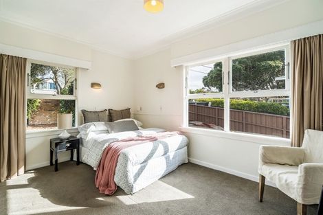 Photo of property in 26 Seacliffe Avenue, Belmont, Auckland, 0622