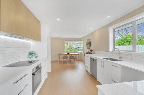 Photo of property in 15 Tyndale Place, Ilam, Christchurch, 8041