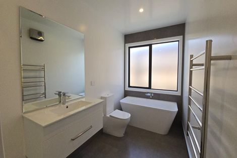 Photo of property in 98 Jack Hanley Drive, Jacks Point, Queenstown, 9371