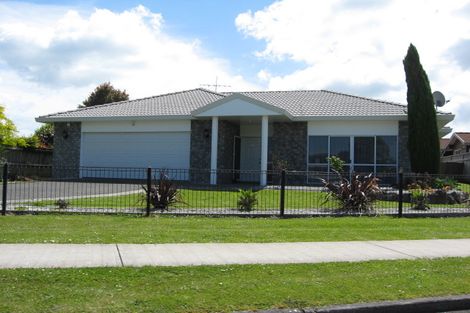 Photo of property in 17 Merlot Heights, Huapai, Kumeu, 0810