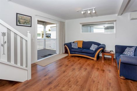 Photo of property in 17 Pipi Dune, Whitianga, 3510