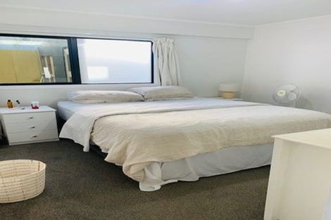 Photo of property in 806a Papamoa Beach Road, Papamoa Beach, Papamoa, 3118