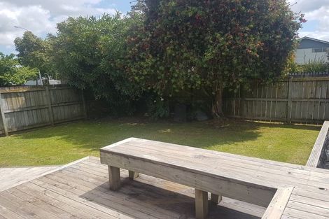 Photo of property in 1/360 Bucklands Beach Road, Bucklands Beach, Auckland, 2012