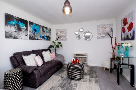 Photo of property in 3 Preston Street, Eltham, 4322