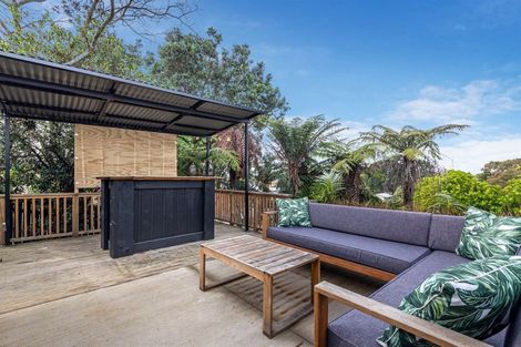 Photo of property in 13 Benchmark Drive, Massey, Auckland, 0614