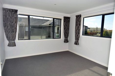 Photo of property in 85 Kilmarnock Street, Wallacetown, 9816