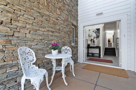 Photo of property in 3 Grey Street, Martinborough, 5711