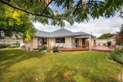 Photo of property in 147 Pacific Drive, Fitzherbert, Palmerston North, 4410