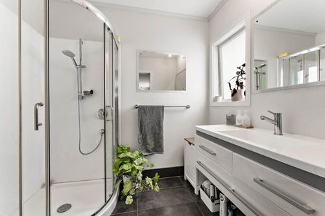 Photo of property in 10 Allender Drive, Torbay, Auckland, 0630