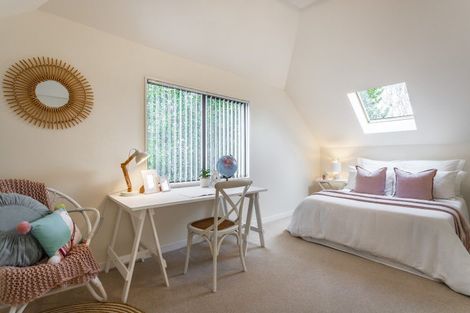 Photo of property in 4 Sutherland Avenue, Silverstream, Upper Hutt, 5019