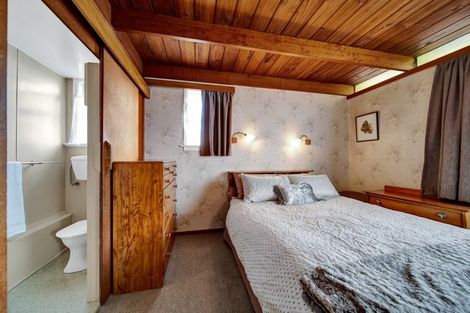 Photo of property in 205 South Road, Spotswood, New Plymouth, 4310