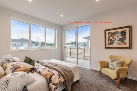 Photo of property in 28 Konoba Avenue, Kumeu, 0810