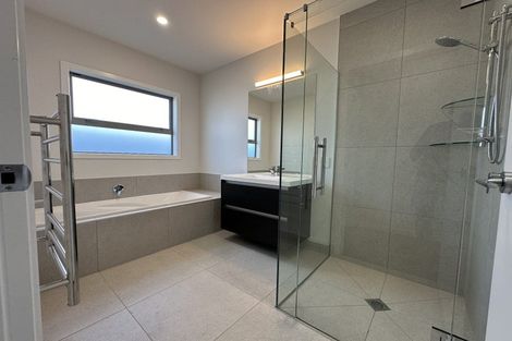 Photo of property in 6 George Yee Place, Taradale, Napier, 4112