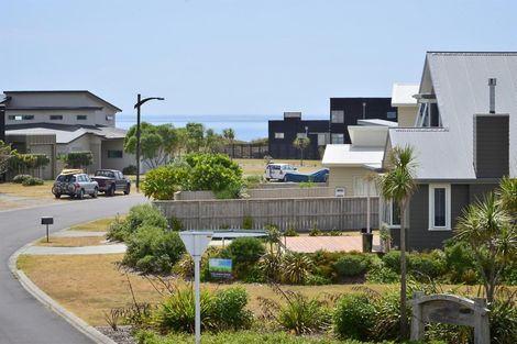 Photo of property in 42 Mangatawhiri Road, Omaha, 0986