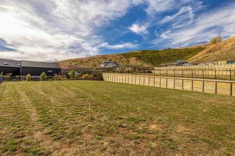 Photo of property in 25 Steve Askin Drive, Cracroft, Christchurch, 8022