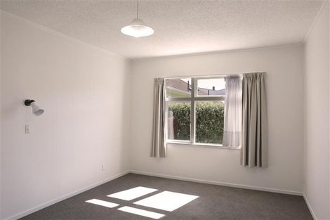 Photo of property in 17a Strathmore Avenue, Strathmore Park, Wellington, 6022