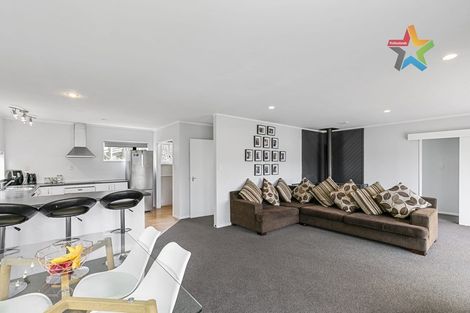 Photo of property in 7b Gurney Road, Kelson, Lower Hutt, 5010