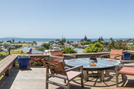 Photo of property in 8 Mayor View Terrace, Waihi Beach, 3611