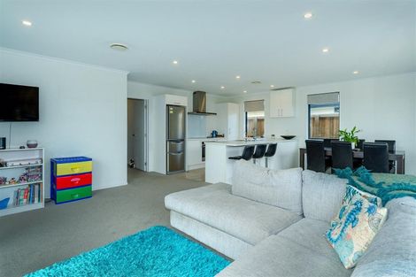 Photo of property in 17 Eric Melrose Lane, Halswell, Christchurch, 8025