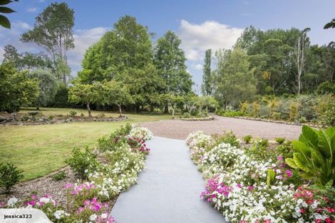 Photo of property in 636 Kahikatea Flat Road, Waitoki, Kaukapakapa, 0871