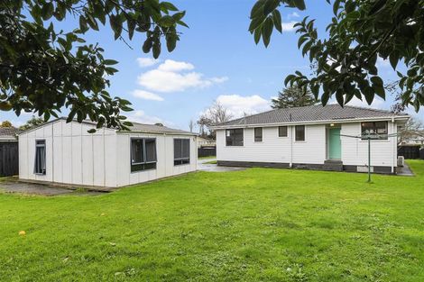 Photo of property in 132 Chichester Drive, Rosehill, Papakura, 2113