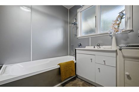 Photo of property in 2/483 Gloucester Street, Linwood, Christchurch, 8011