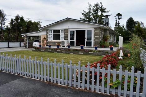 Photo of property in 146 Brougham Street, Westport, 7825