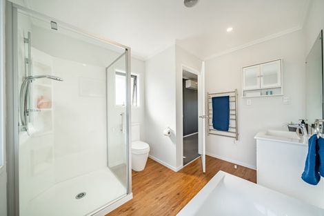 Photo of property in 9 Chalfont Road, Silverstream, Upper Hutt, 5019