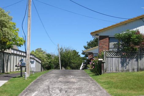 Photo of property in 1/6 Dallinghoe Crescent, Milford, Auckland, 0620
