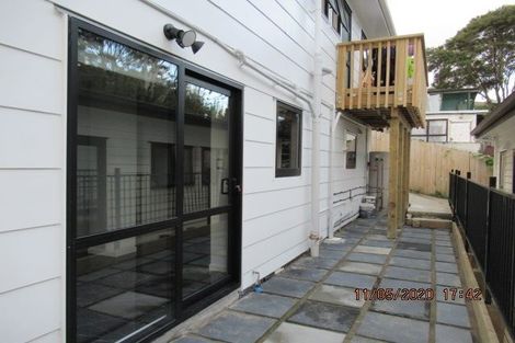 Photo of property in 5 Fernhaven Place, Massey, Auckland, 0614