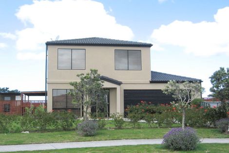 Photo of property in 10 Pirika Place, Papamoa Beach, Papamoa, 3118