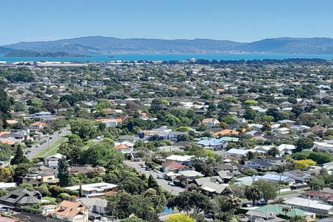 Photo of property in 32a Woodvale Grove, Fairfield, Lower Hutt, 5011