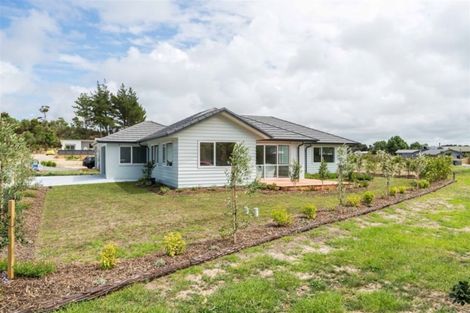 Photo of property in 2 Stingray Lane, Mangawhai Heads, Mangawhai, 0505
