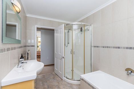 Photo of property in 26 Mcvie Road, Huntly, 3700