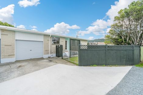 Photo of property in 309b Wellington Road, Wainuiomata, Lower Hutt, 5014